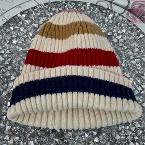 GAP hat beanie toque striped stripes warm cozy Knit Beanie in Cream and Red